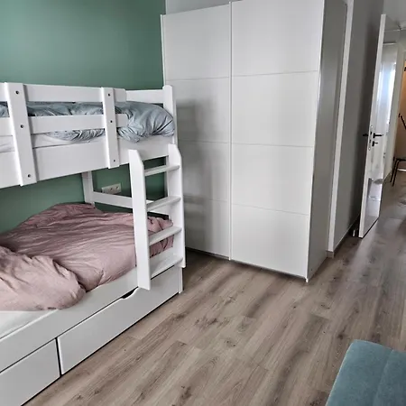 Chardonnay At The דירה *