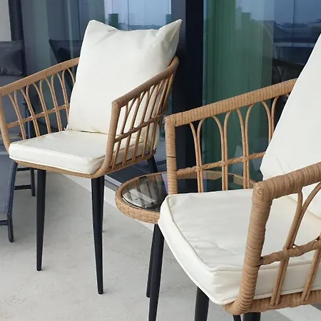 شقة Chardonnay At The *